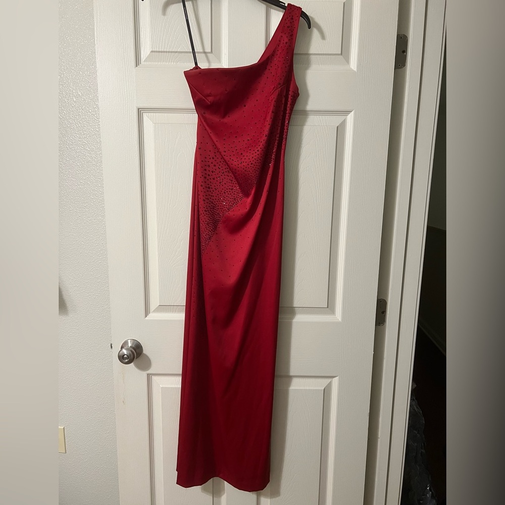 One shoulder formal dress